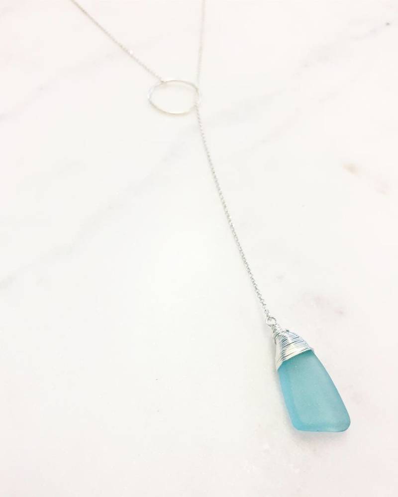 Baby Blaumeer Glas Lariat Baby Blaumeer Glas Lariat von SincerelySea143