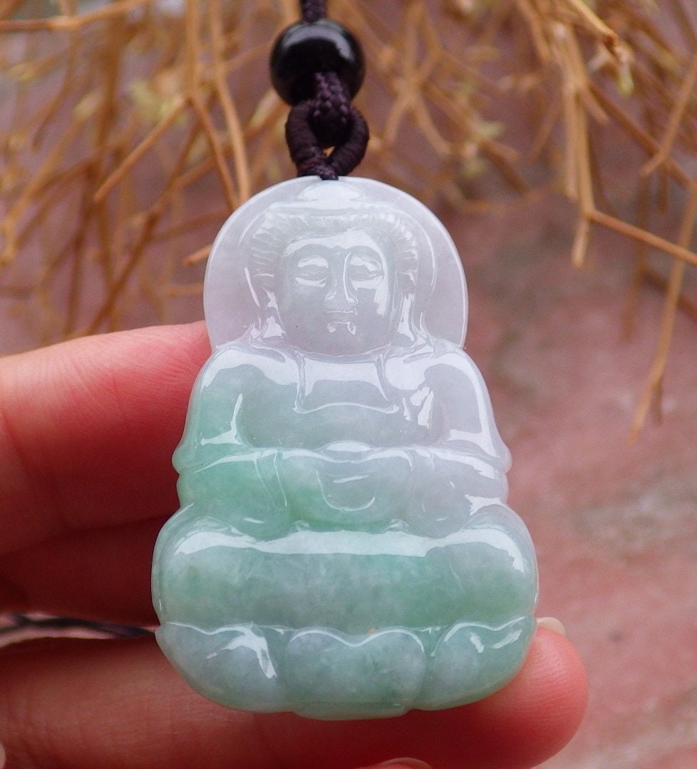 Zertifizierte Hand Geschnitzte Grüne Natürliche Myanmar Burma A Jade Jadeit Guanyin Kwan Yin Anhänger Halskette von Singjade