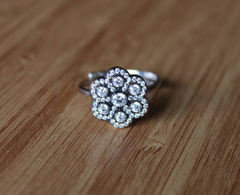 Diamant Blume Frauen Ring, Viele Diamanten 925K Silber Statement Verstellbarer Sterling Großer Zirkon Steine Ring von SirJewellry