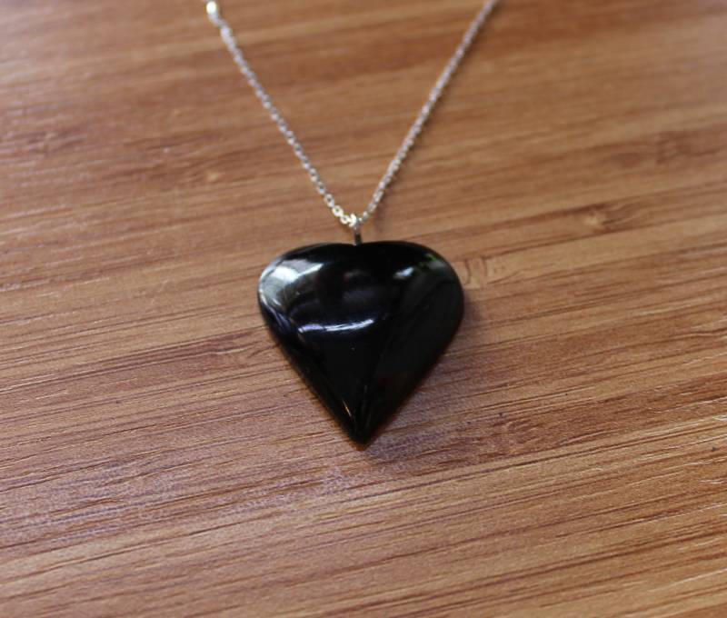 Herz Anhänger Halskette, Schwarzes Anhänger, Natürliche Schwarz Jet Stein Sterling Silber Kette, Gothic Frauen Halskette von SirJewellry
