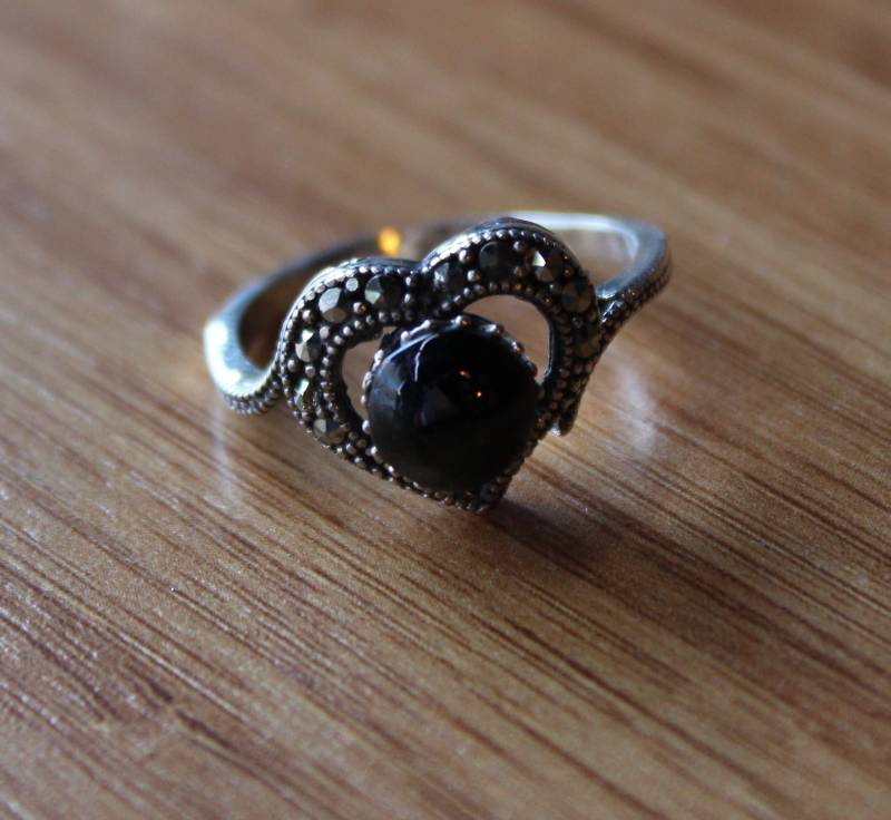 Herz Jet Black Stone Sterling Silber Verlobungsring von SirJewellry
