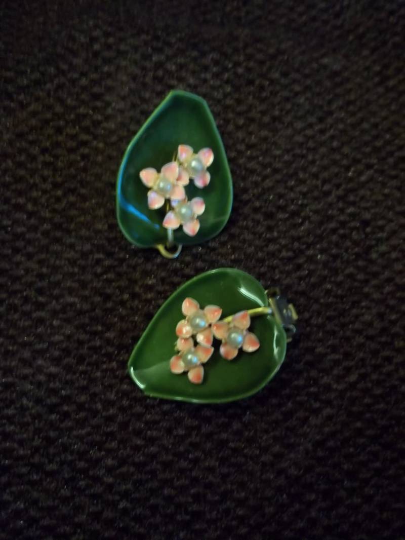 Blume Und Blatt Ohrclips von SirKsVintage