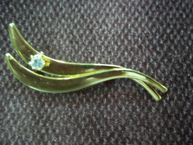 Vintage Free Form Gold Ton Und Kunst Diamant Pin Brosche von SirKsVintage
