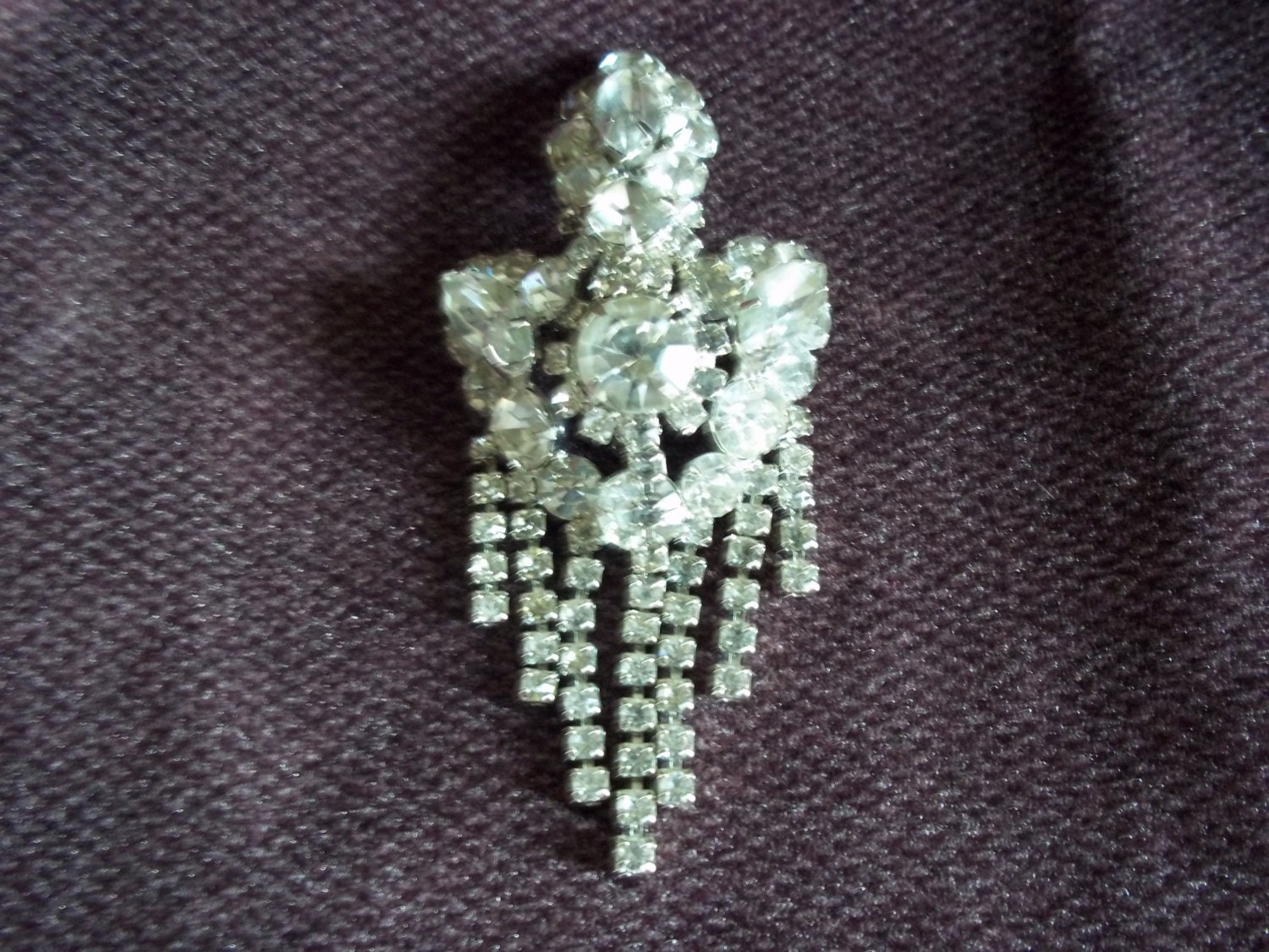 Vintage Strass Quaste Brosche/Anstecknadel von SirKsVintage