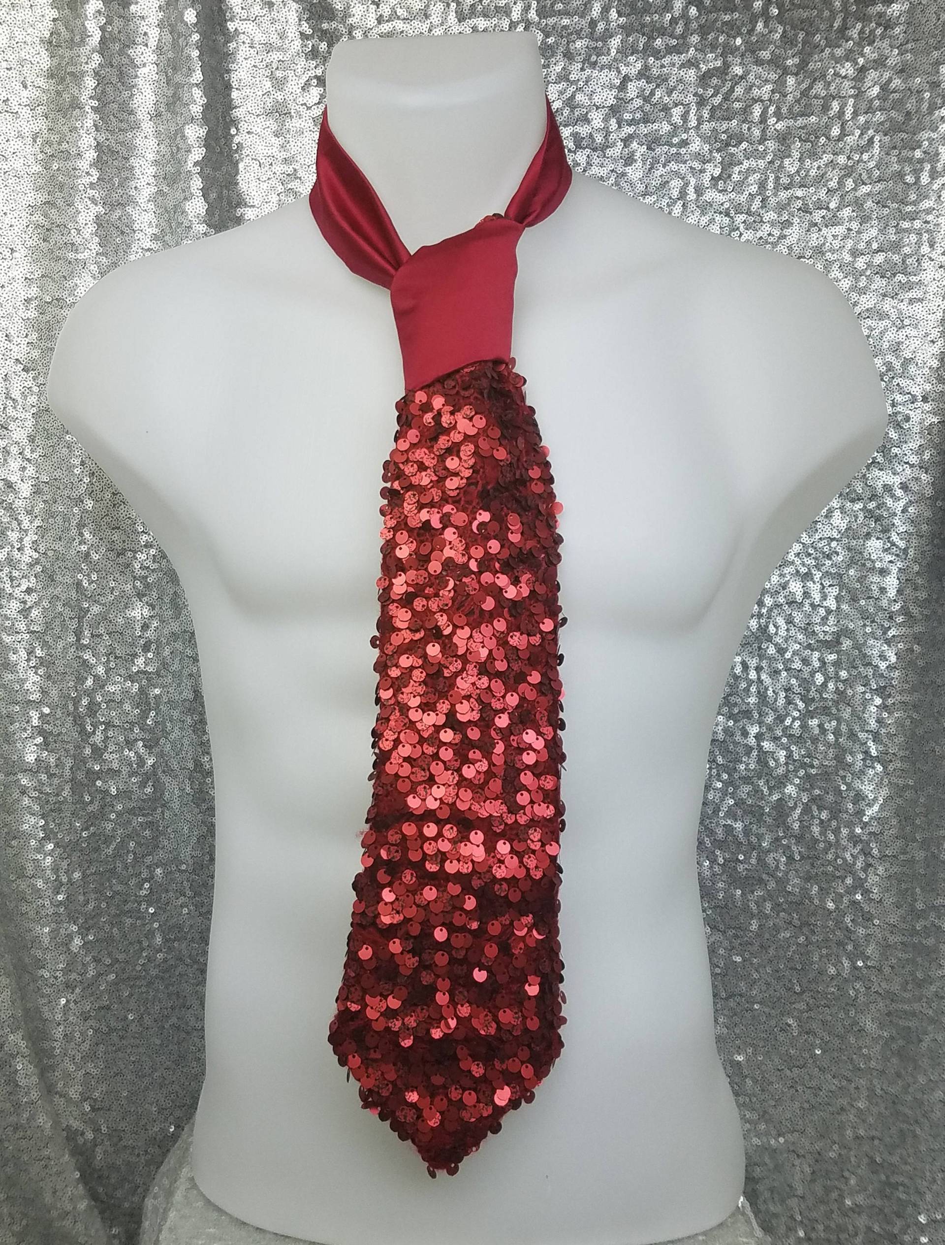 Quinn in Knit Armreifen - Sir Montie Designer Krawatten Signature Collection Tie Game Edition von SirMontie