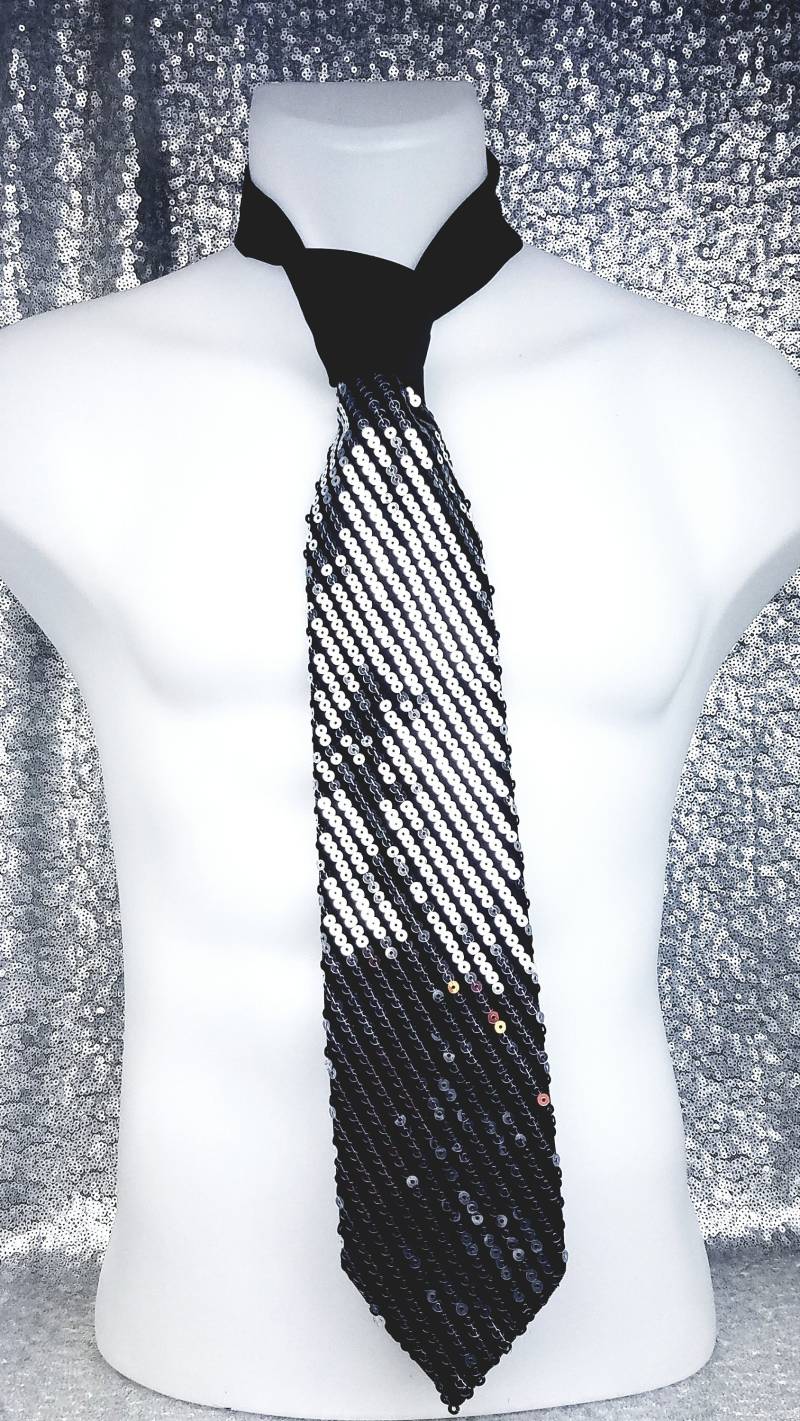 Quinn in Zarzle Dazzle - Sir Montie Designer Krawatten Signature Kollektion Krawattenspiel Edition von SirMontie