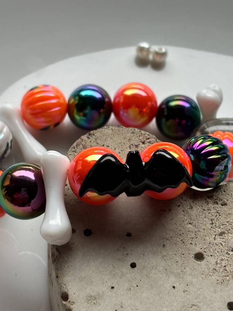 Perlen Armband Für Halloween Mit Kürbis Und Totenkopf Perlen Armband Für Halloween Mit Kürbis Und Totenkopf von SirWoddy