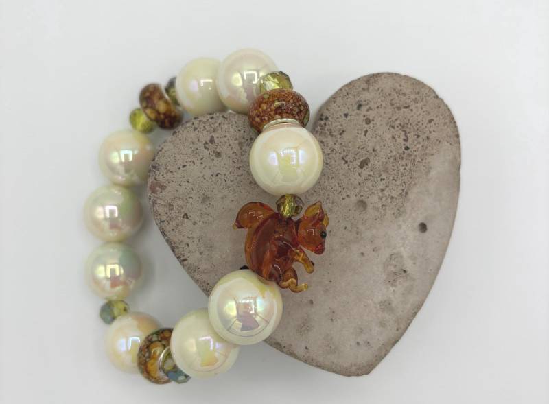 Perlen Armband Mit Eichhörnchen Perle Aus Glas von SirWoddy