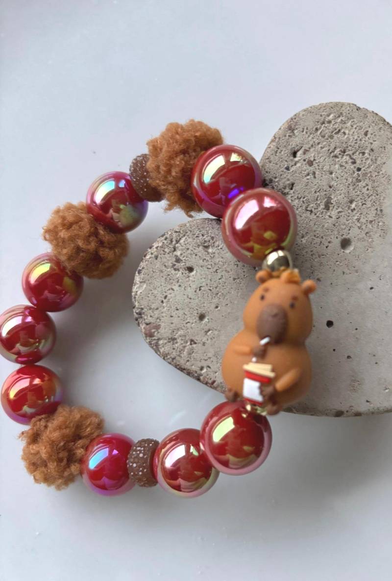 Perlen Armband Mit Kuschel Und Capybara Perlen Armband Mit Kuschel Und Capybara von SirWoddy