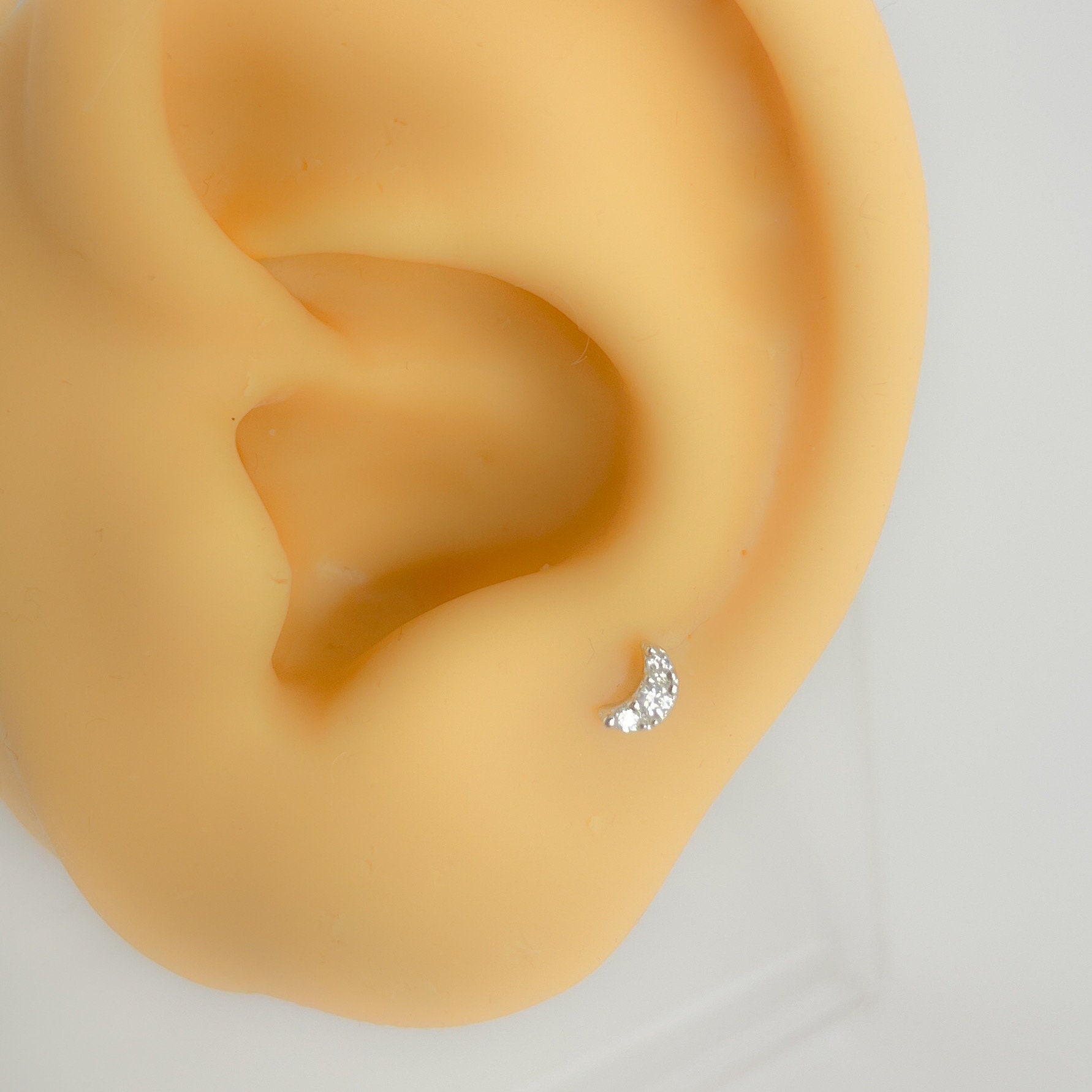 Piercing #206 Mond Tragus Helix 925 Sterling Silber Mini Tiny Stud von Siristat