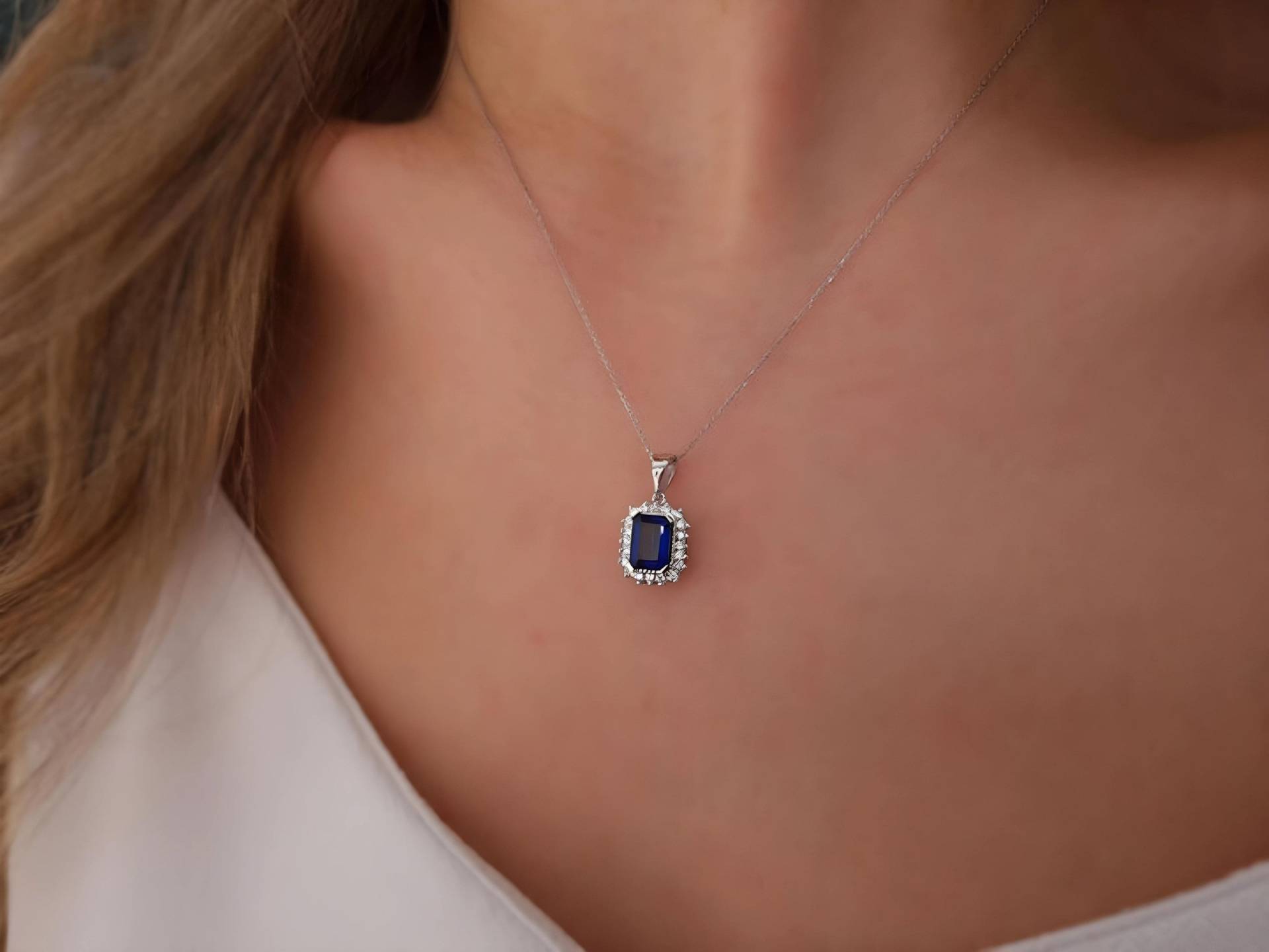 14K Gold Smaragd Geschnitten Saphir Halskette, Echter Diamant Frauen Elegante Statement Luxus Braut Frau Geschenk 14K Gold Smaragd Geschnitten Saphir Halskette, Echter Diamant Frauen Elegante Statement Luxus Braut Frau Geschenk von SiriusDiamond