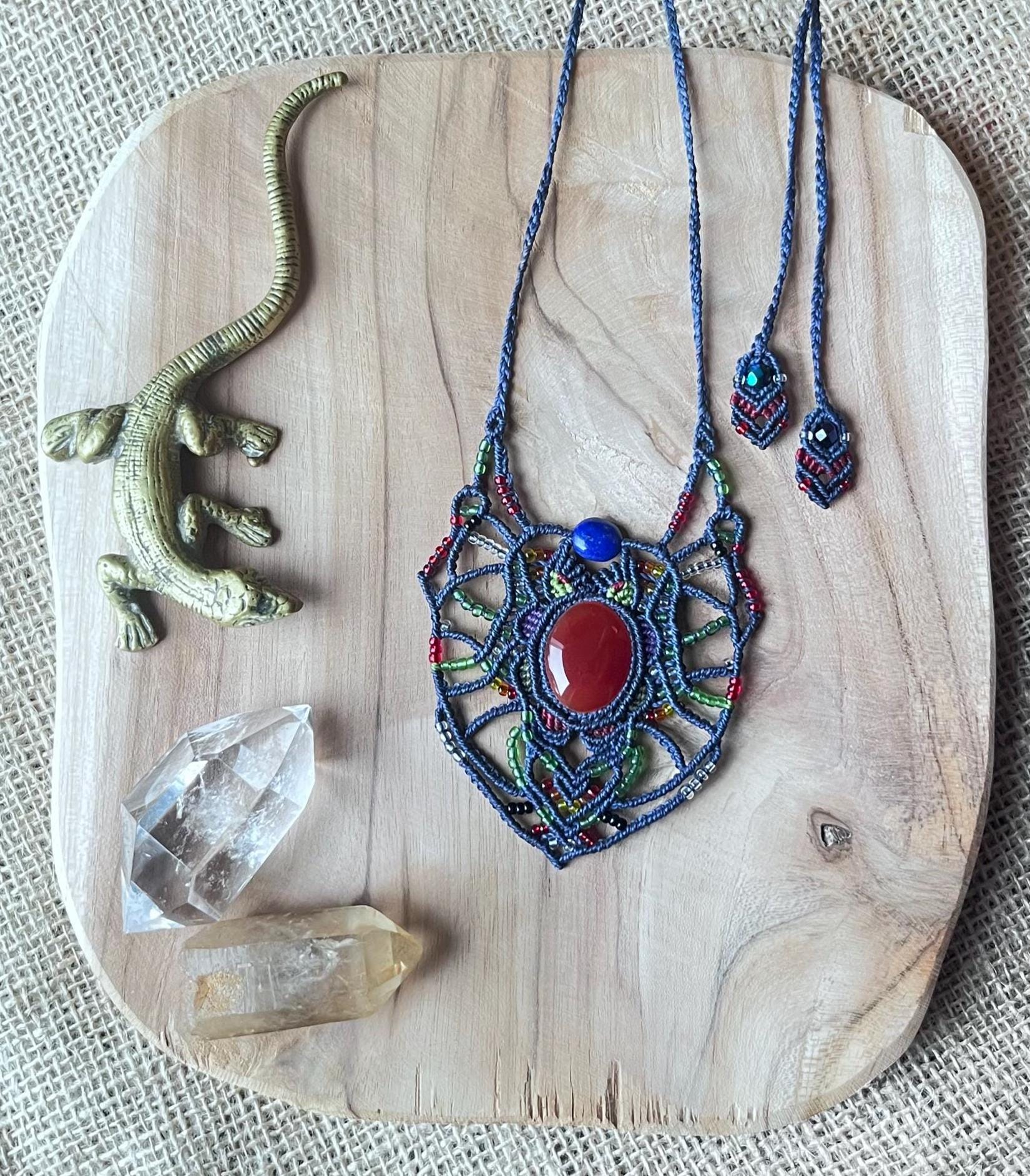 Karneol Mit Lapis Lazuli Mikro Makramee Statement Kette Bunten Perlen von SisaTaki