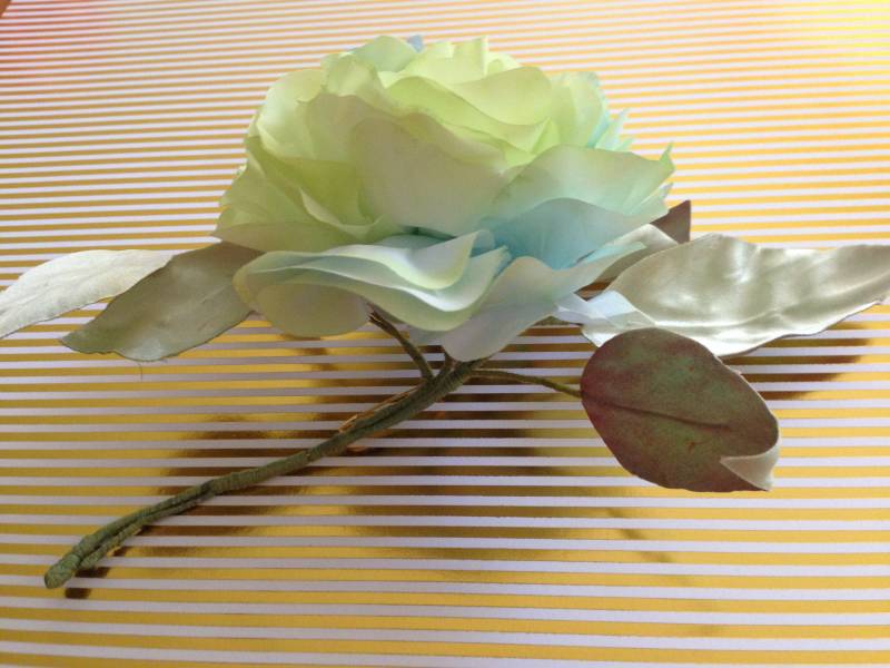 Broschen Handarbeit Schmuck Handmade Seide Satin Geschenke Hüteschmuck Broschen Handarbeit Schmuck Handmade Seide Satin Geschenke Hüteschmuck von SissisFlowers