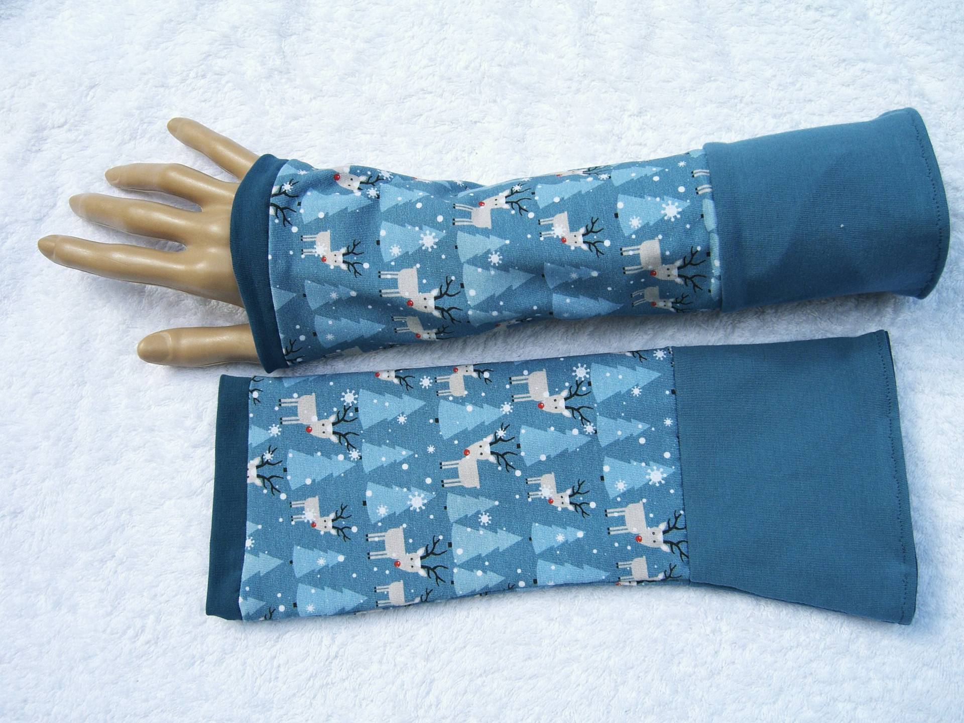 Elch, Rentier, Weihnachten, Pulswärmer, Stulpen, Patchwork, Doppelt Genäht, Blau, Schneeflocken, Xmas Elch, Rentier, Weihnachten, Pulswärmer, Stulpen, Patchwork, Doppelt Genäht, Blau, Schneeflocken, Xmas von SissiundFroschkoenig