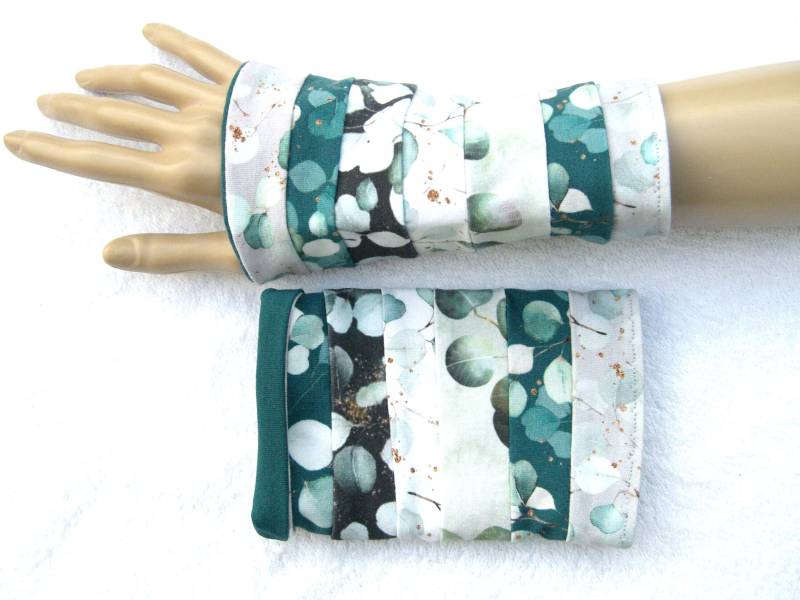 Eukalyptus Patchwork Stulpen Armstulpen Pulswärmer Petrol Weiß Schwarz Grau Mint Eucalyptus Doppellagig Kurz von SissiundFroschkoenig