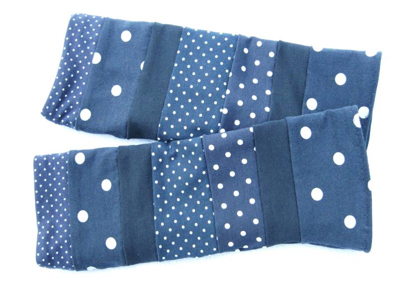 Patchwork Stulpen Armstulpen Pulswärmer Blau Weiße Punkte Dots Tupfen Doppellagig Lang von SissiundFroschkoenig
