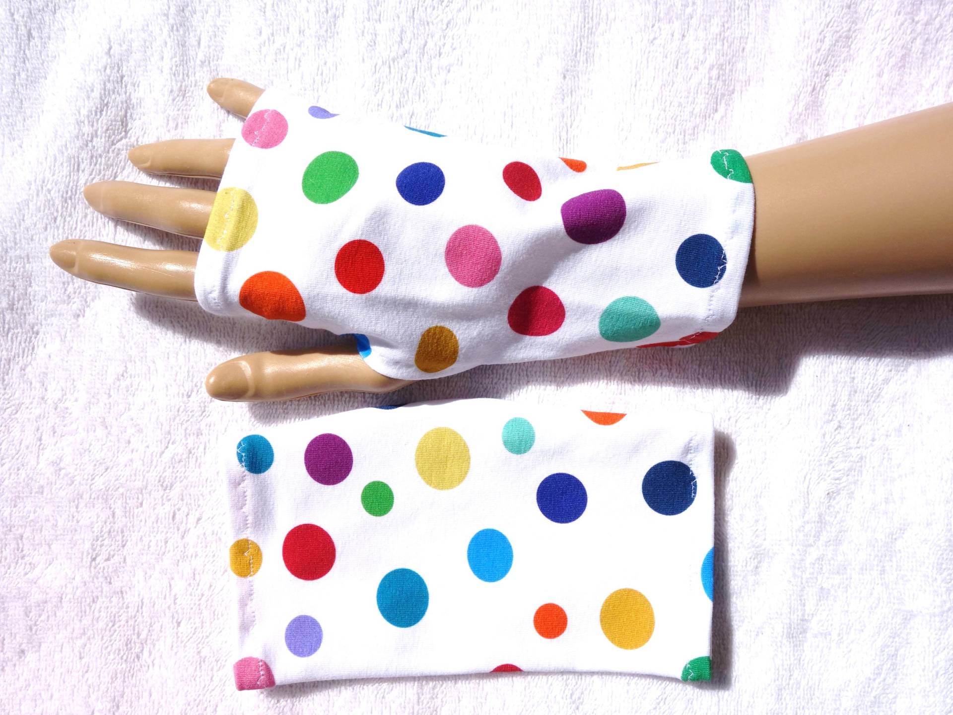 Punkte, Dots Regenbogen, Oekotex Jersey, Neurodermitis, Ekzem, Sonnenschutz, Leichte Stulpen, Daumenloch, Fingerlose Handschuhe, Bunt von SissiundFroschkoenig