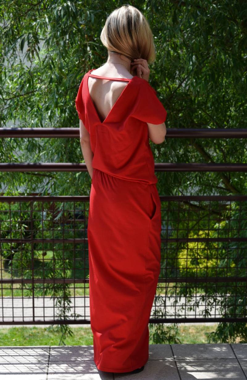 Baumwollstrick Maxikleid Leichtes Langes Kleid Mit V-Ausschnitt von SistersBrand