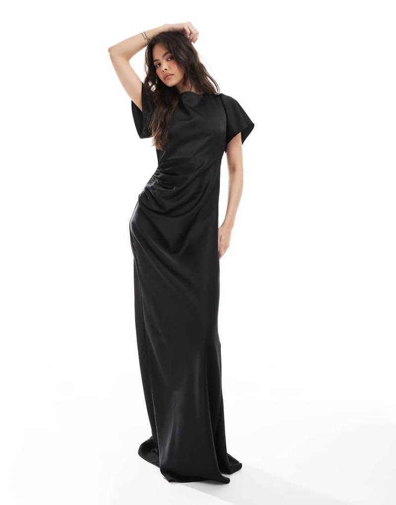 Six Stories - Bridesmaid - Satin-Maxikleid in Schwarz mit Flatterärmeln von Six Stories