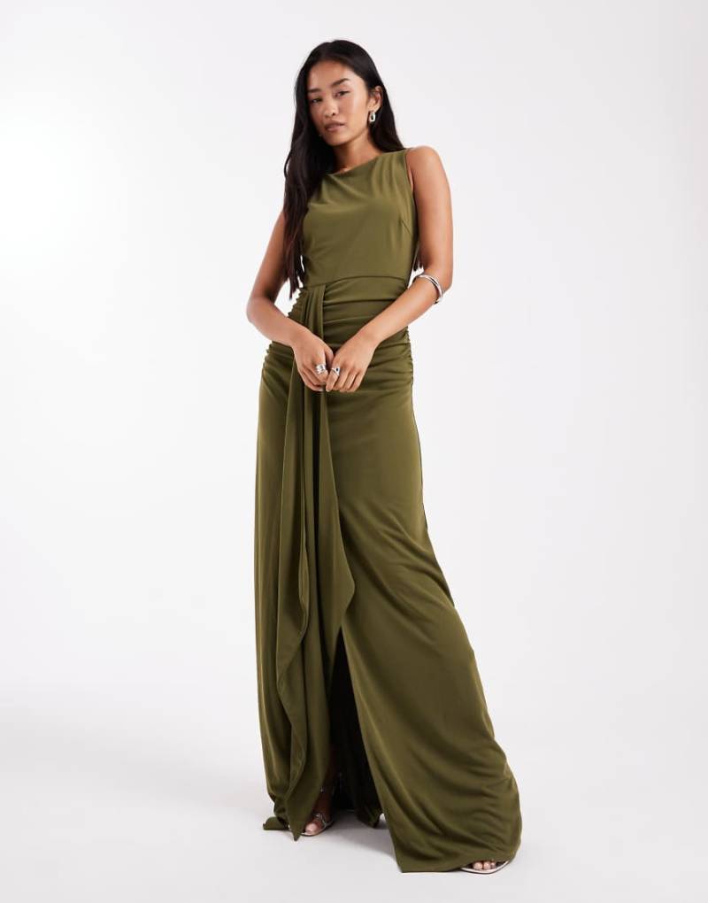 Six Stories - Bridesmaids - Hochgeschlossenes, ärmelloses Brautjungfern-Maxikleid in Grün mit geraffter Vorderseite und Stretchanteil von Six Stories