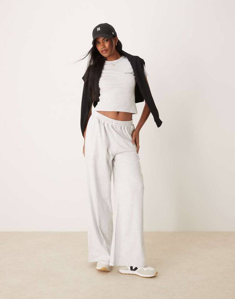 Six Stories - Jogginghose in Grau mit Logobund, Kombiteil von Six Stories