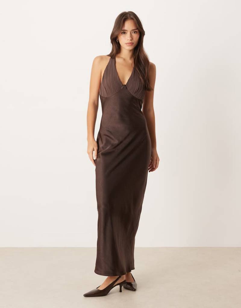 Six Stories - Maxikleid aus Satin in Schokobraun mit Körbchen aus Chiffon-Brown von Six Stories