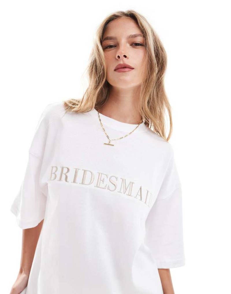Six Stories - T-Shirt in Weiß mit markantem „Bridesmaid"-Schriftzug von Six Stories