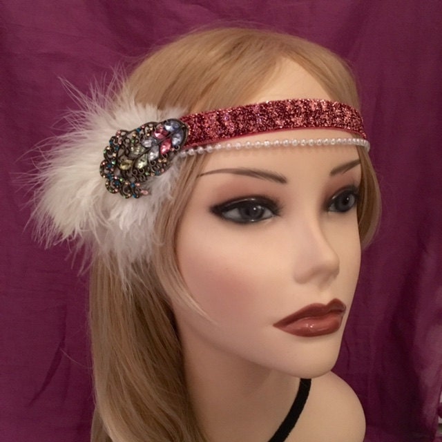 1920 Art-Deco-Kristallblume Blatt Multi Color Flapper Stirnband Dunkel Rosa Rot Strass Maroon Ostrich Feather 20Er Gatsby White | 653 1920 Art-Deco-Kristallblume Blatt Multi Color Flapper Stirnband Dunkel Rosa Rot Strass Maroon Ostrich Feather 20Er Gatsby White | 653 von SixFeathersStudio