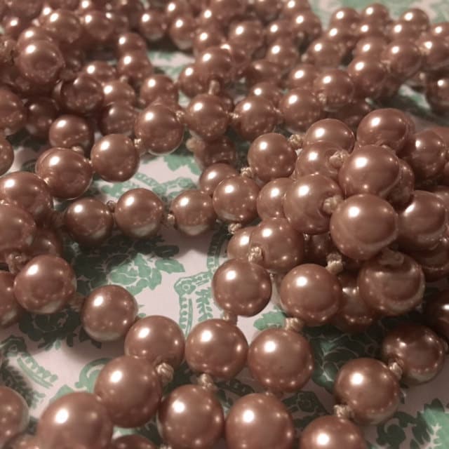 90" Lange Medium Champagner Gatsby Faux Lange Hellbraun Beige Halskette 20Er Jahre Downton Abtei Schmuck Zubehör 1920Er Stil 90" Lange Medium Champagner Gatsby Faux Lange Hellbraun Beige Halskette 20Er Jahre Downton Abtei Schmuck Zubehör 1920Er Stil von SixFeathersStudio