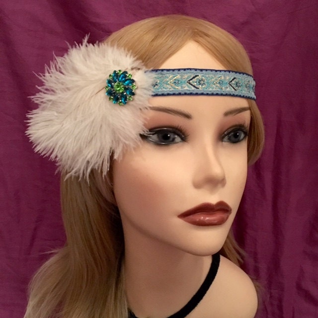 Einzigartige 20Er Jahre Stil Art Deco Flapper Stirnband Blue Green Elfenbein Ostrich Feather 1920 Stück 1920Er Inspiriert Kopfband Aztec | 614 Einzigartige 20Er Jahre Stil Art Deco Flapper Stirnband Blue Green Elfenbein Ostrich Feather 1920 Stück 1920Er Inspiriert Kopfband Aztec | 614 von SixFeathersStudio
