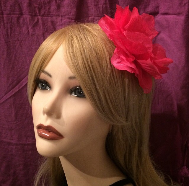 Rosa Blume Haar Spane Pin Brosche Up Vintage Stil Stück Kopf Organza Satin Akzent Fascinator | 977 Rosa Blume Haar Spane Pin Brosche Up Vintage Stil Stück Kopf Organza Satin Akzent Fascinator | 977 von SixFeathersStudio