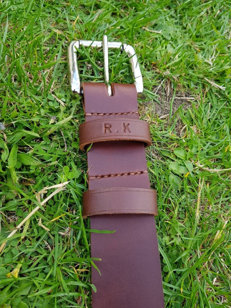Benutzerdefinierte Gürtel Benutzerdefinierte Gürtel von SixMagpiesLeather