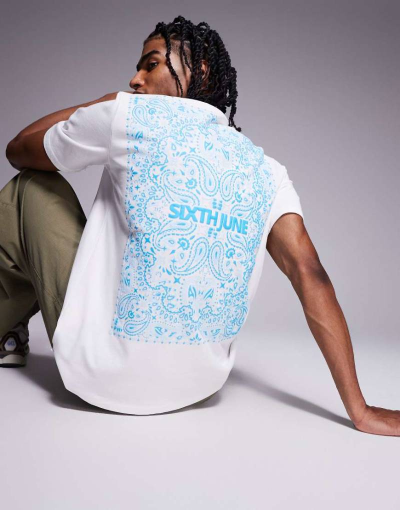 Sixth June - T-Shirt in Weiß mit Bandana-Print auf dem Rücken von Sixth June