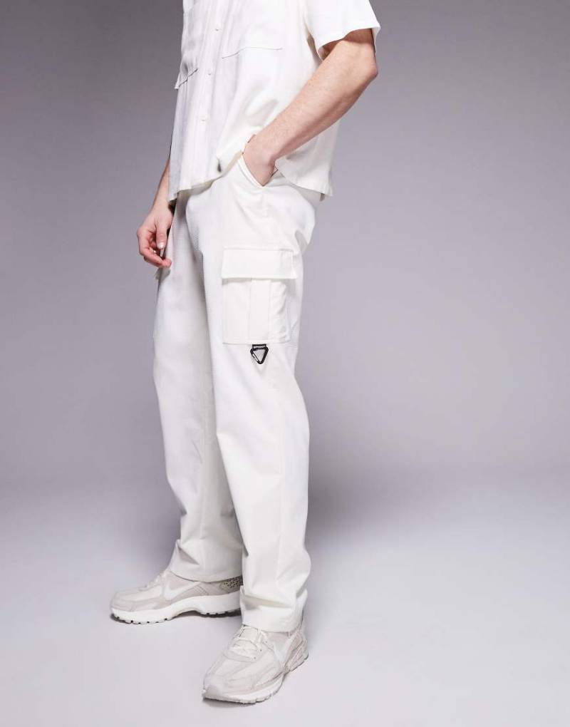 Sixth June - Utility-Cargohose in Cremeweiß mit Metalldetail von Sixth June