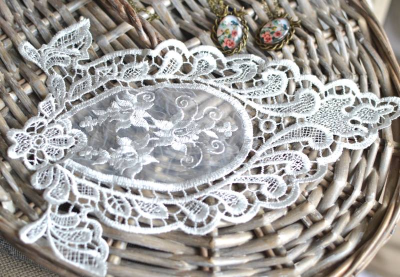 Barocker Spitzenapplikationsaufnäher, Bestickte Spitze von SixthCraft