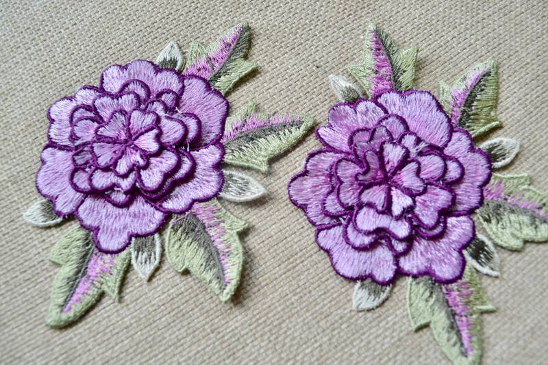 Gestickter Aufnäher, Lila Patch, Blume, Gestickter Nähen, 3D Blumen Applikation, Nähen, Junk Journal von SixthCraft