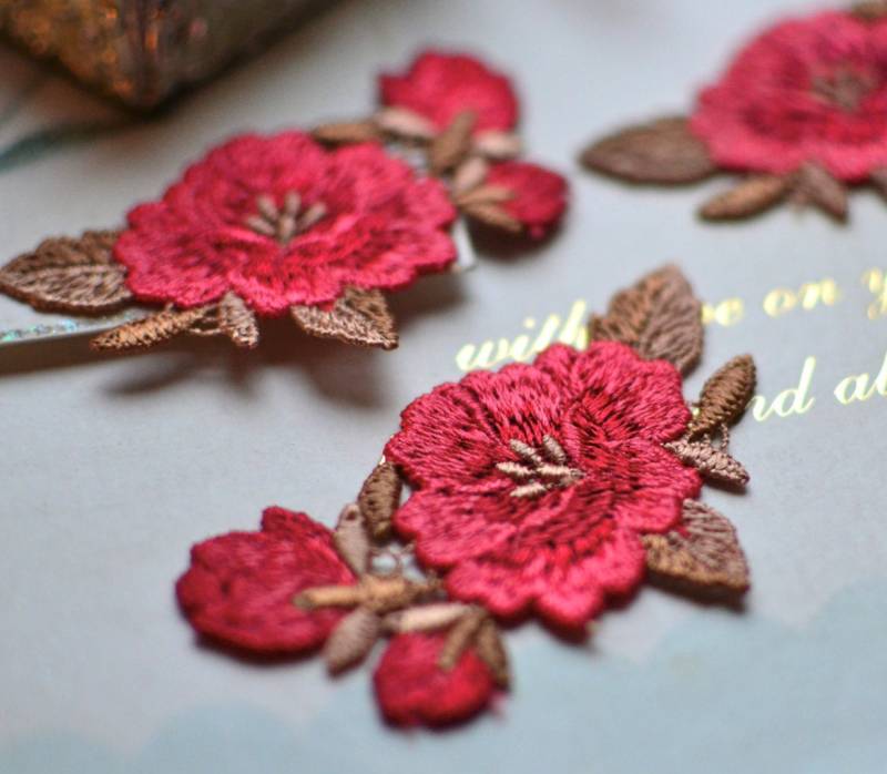 Rote Rose Gestickt Auf Applikation Patch, Nähen von SixthCraft