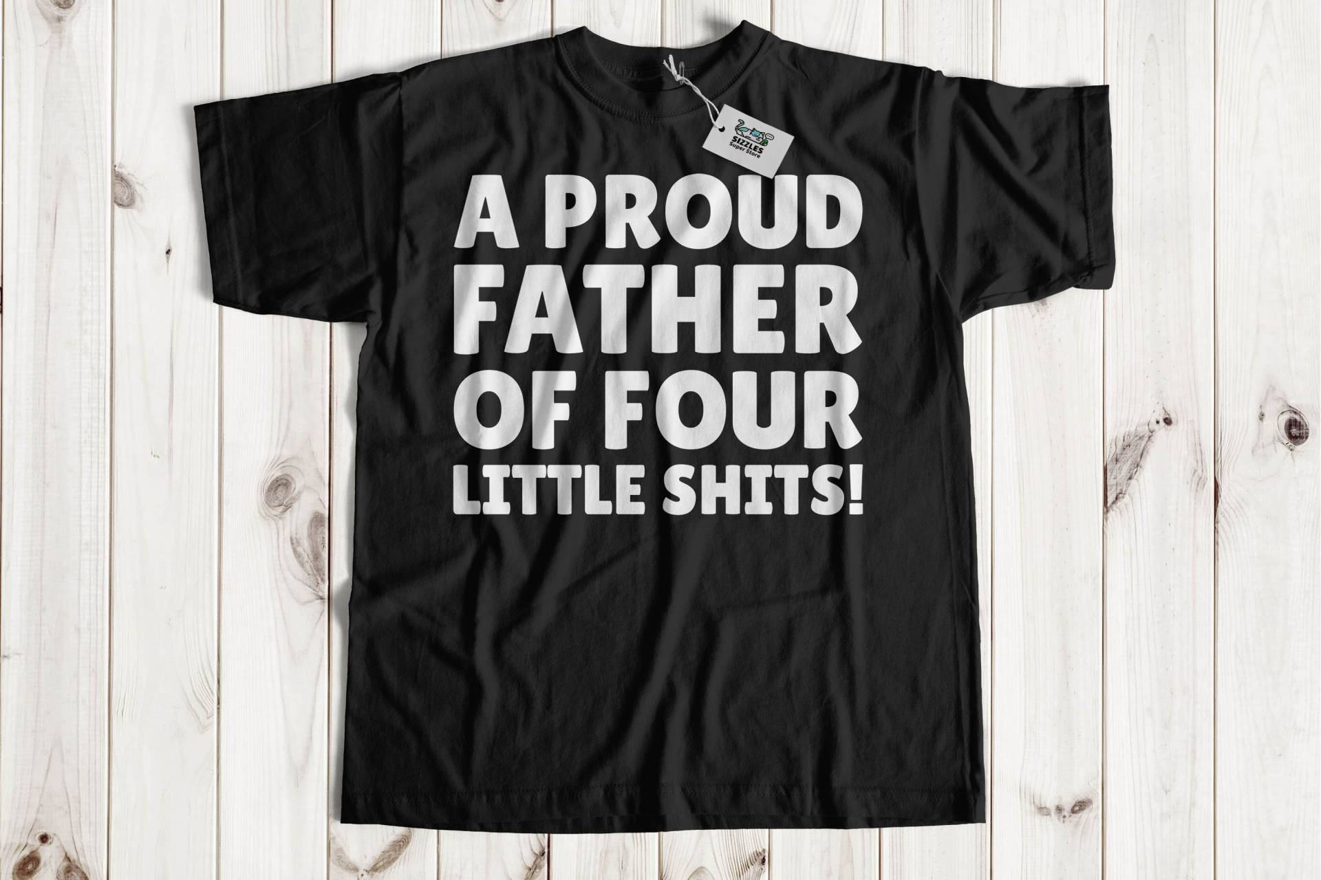 Ein Stolzer Vater Von Vier T-Shirt, Lustiger Papa 4 Shirt | Bis Kinder Geschenke Geschenk Für Vier Ein Stolzer Vater Von Vier T-Shirt, Lustiger Papa 4 Shirt | Bis Kinder Geschenke Geschenk Für Vier von SizzlesSuperStore
