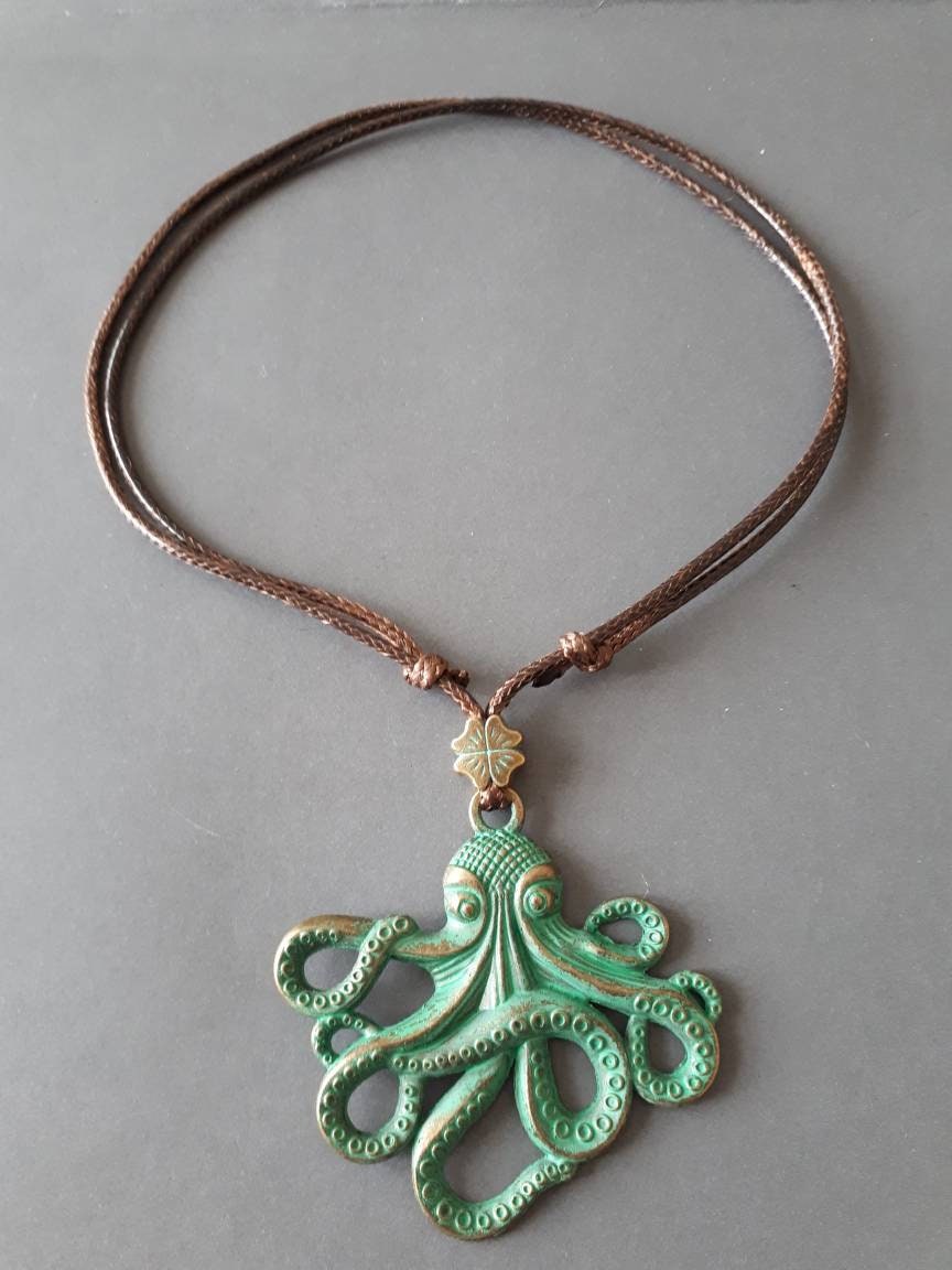2.25" Große Patina Messing Oktopus Charm Anhänger Wachsseil Verstellbar Halskette von Sjewelry4u