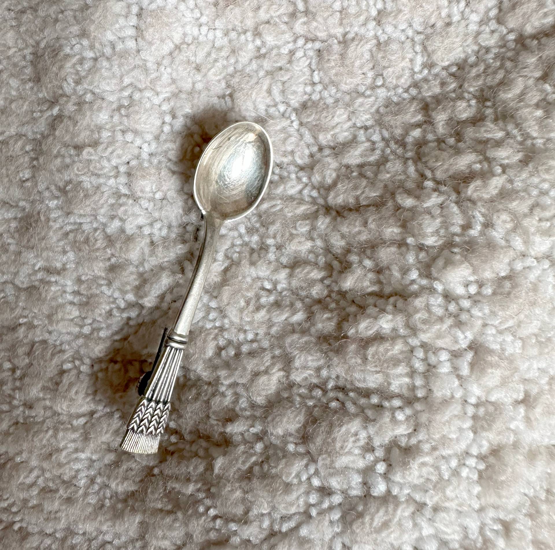 Löffel Silberbrosche Von 1967 von SkafuPreloved