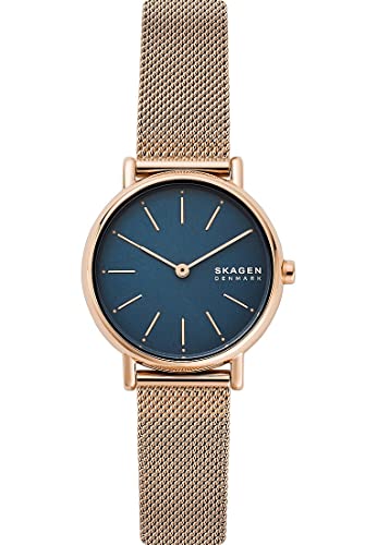 Skagen Signatur Uhr für Damen, Quarzwerk mit Edelstahl- oder Lederarmband, Roségoldton und Blau, 30MM Skagen Signatur Uhr für Damen, Quarzwerk mit Edelstahl- oder Lederarmband, Roségoldton und Blau, 30MM von Skagen