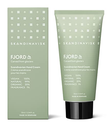 Skandinavisk FJORD Organic Handcreme. Duftnoten: Apfel- und Birnenblüte, Obstgarten- früchte und rote Johannisbeeren. Vegane Formel. 75 ml. von Skandinavisk