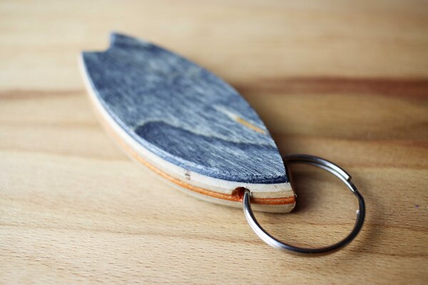 Skatan-llc Surfbrett Schlüsselanhänger, Surfboard Keychain, Surfbrett Schlüsselanhänger aus gebrauchten Skateboards von Skatan-llc