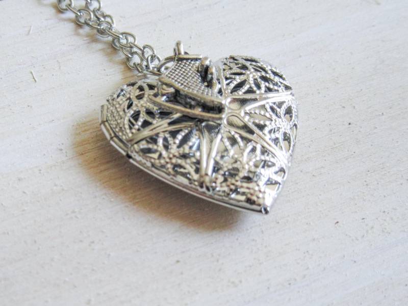 Eiskunstlauf Locket Schlittschuhlaufen Halskette Eiskunstlaufgeschenk von SkatingInspirations