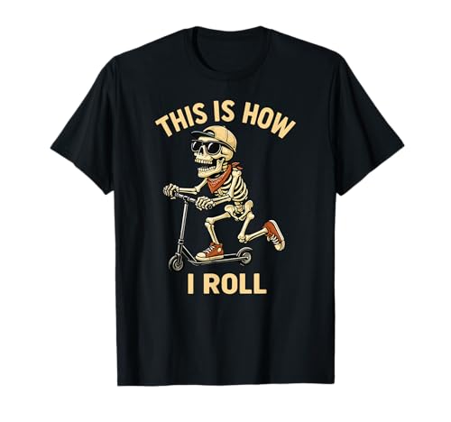 Skelett Halloween Scooter This is How I Roll Boys Girls T-Shirt von SkeletonAxis1
