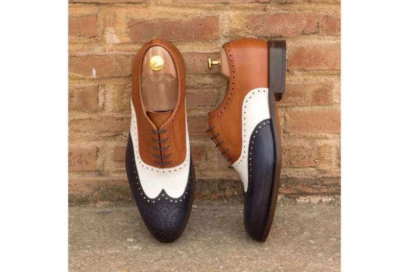 Handgemachte Mehrfarbige Leder Wingtip Oxford Schuhe von SkinCraftClub