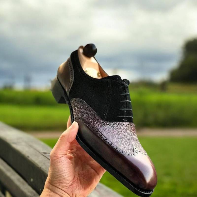 Handgemachte Zweifarbige Leder Oxford Schuhe Braun & Schwarz Samt Geschnürt von SkinCraftClub