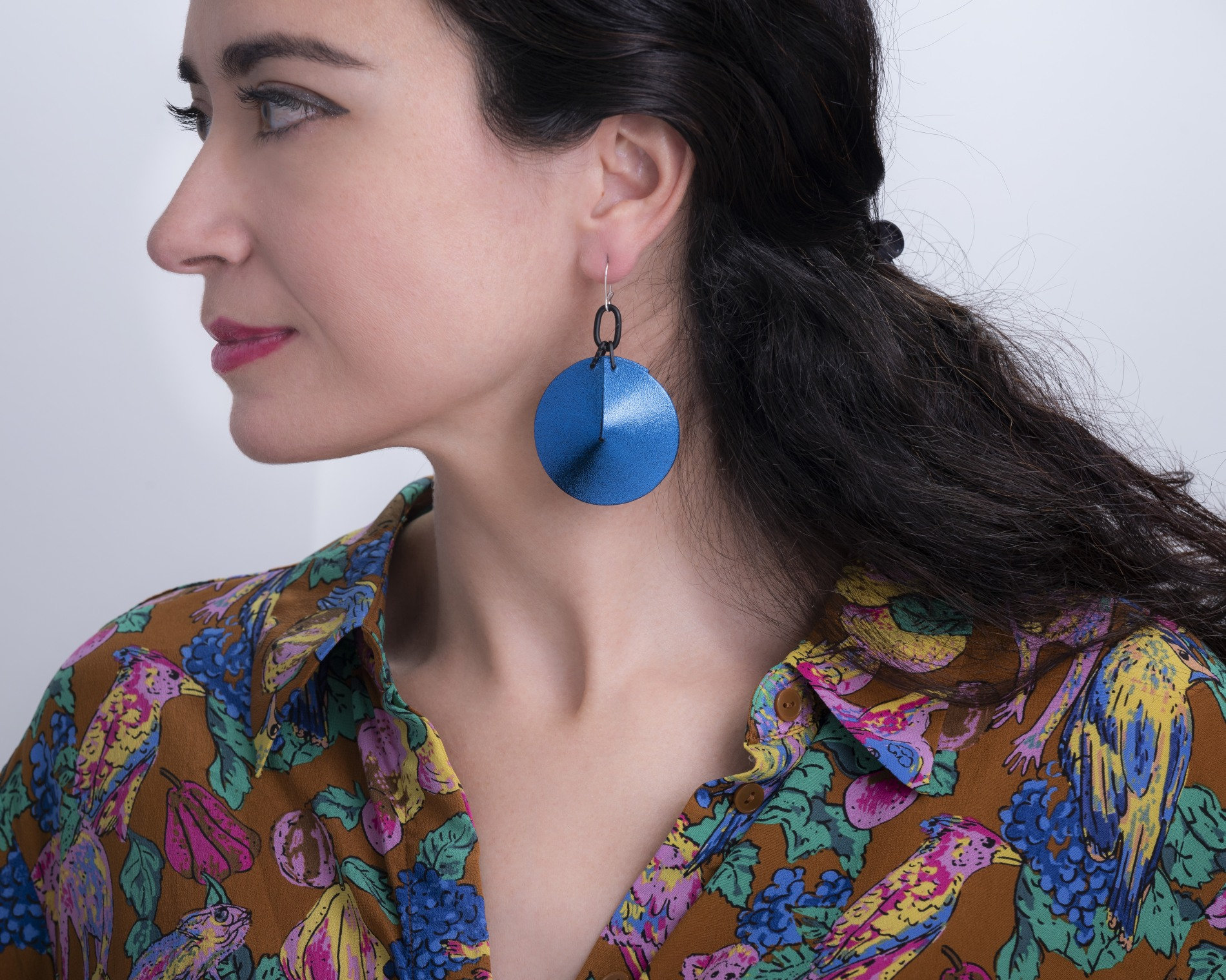 Blaue Leder Trommel Ohrringe Geometrisch, Silber 925 Haken Blaue Leder Trommel Ohrringe Geometrisch, Silber 925 Haken von SkinOnSkinLeatherArt