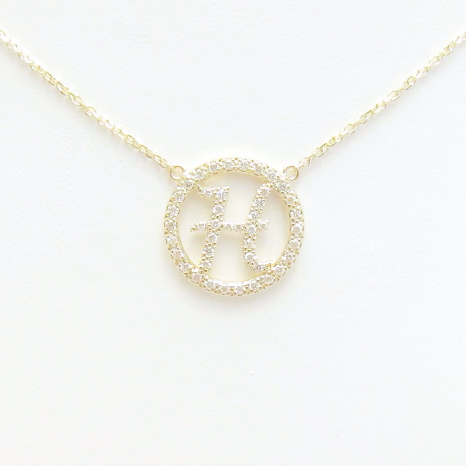 Kleine Gold Und Diamant Initial Halskette | 14K Gelb, Weiß Oder Roségold Kleine Gold Und Diamant Initial Halskette | 14K Gelb, Weiß Oder Roségold von SkinnyBling