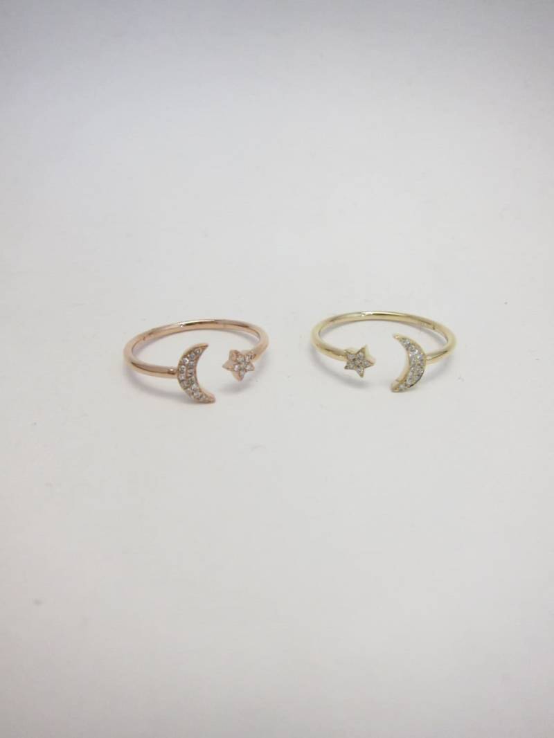 Mini Mond Und Stern Diamant Ring - 14K Gelb, Weiß, Roségold Midi Pinky Naturdiamanten Mini Mond Und Stern Diamant Ring - 14K Gelb, Weiß, Roségold Midi Pinky Naturdiamanten von SkinnyBling